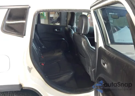 2018 Jeep Compass Latitude 4X4 from USA, damaged, VIN 3C4NJDBB3JT493038